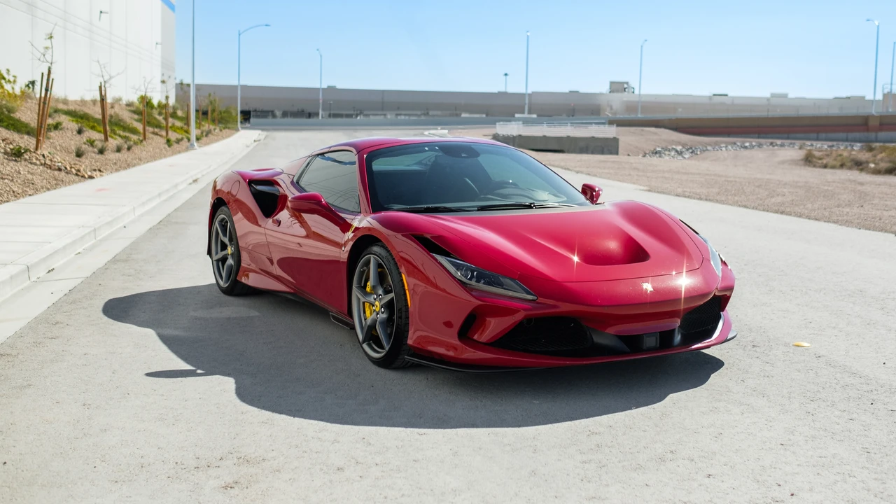 2022 Ferrari F8 Spider - Image 11 of 31