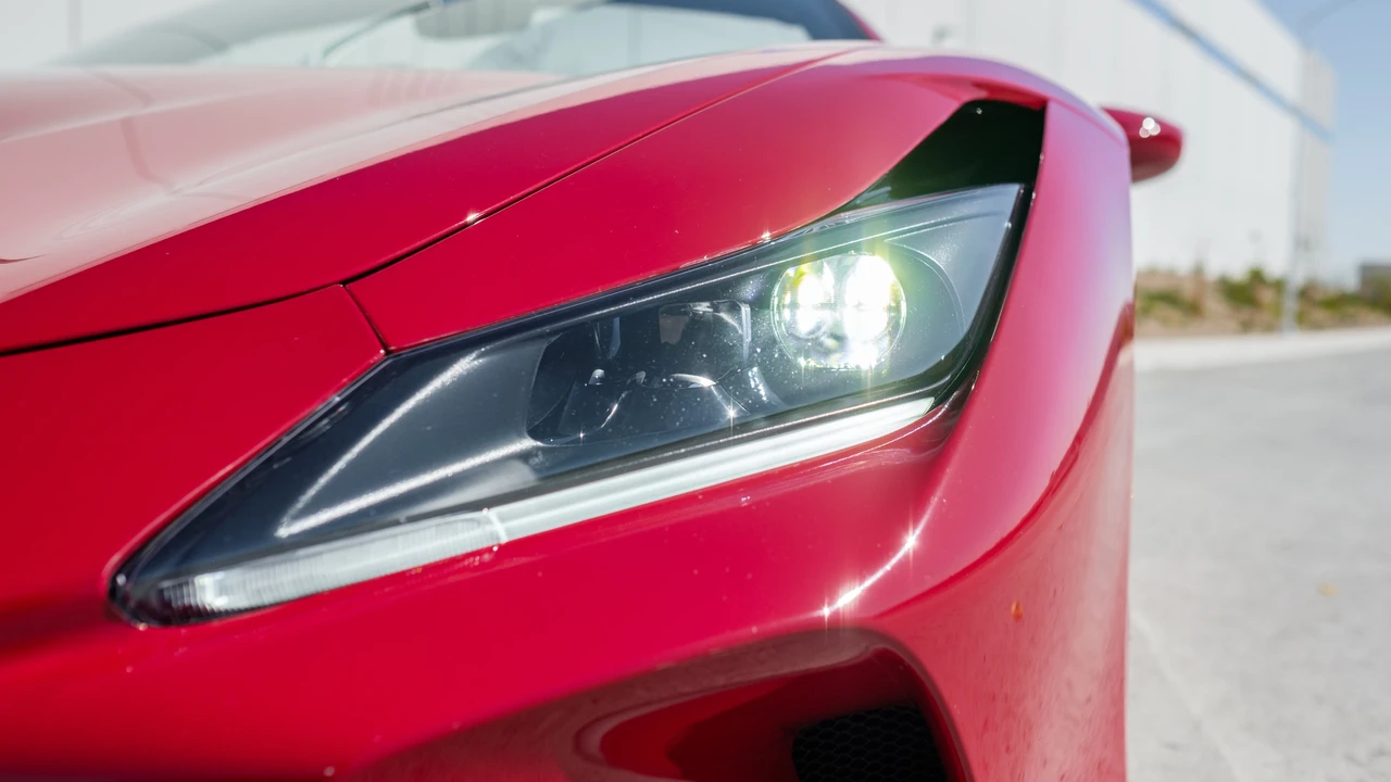 2022 Ferrari F8 Spider - Image 25 of 31