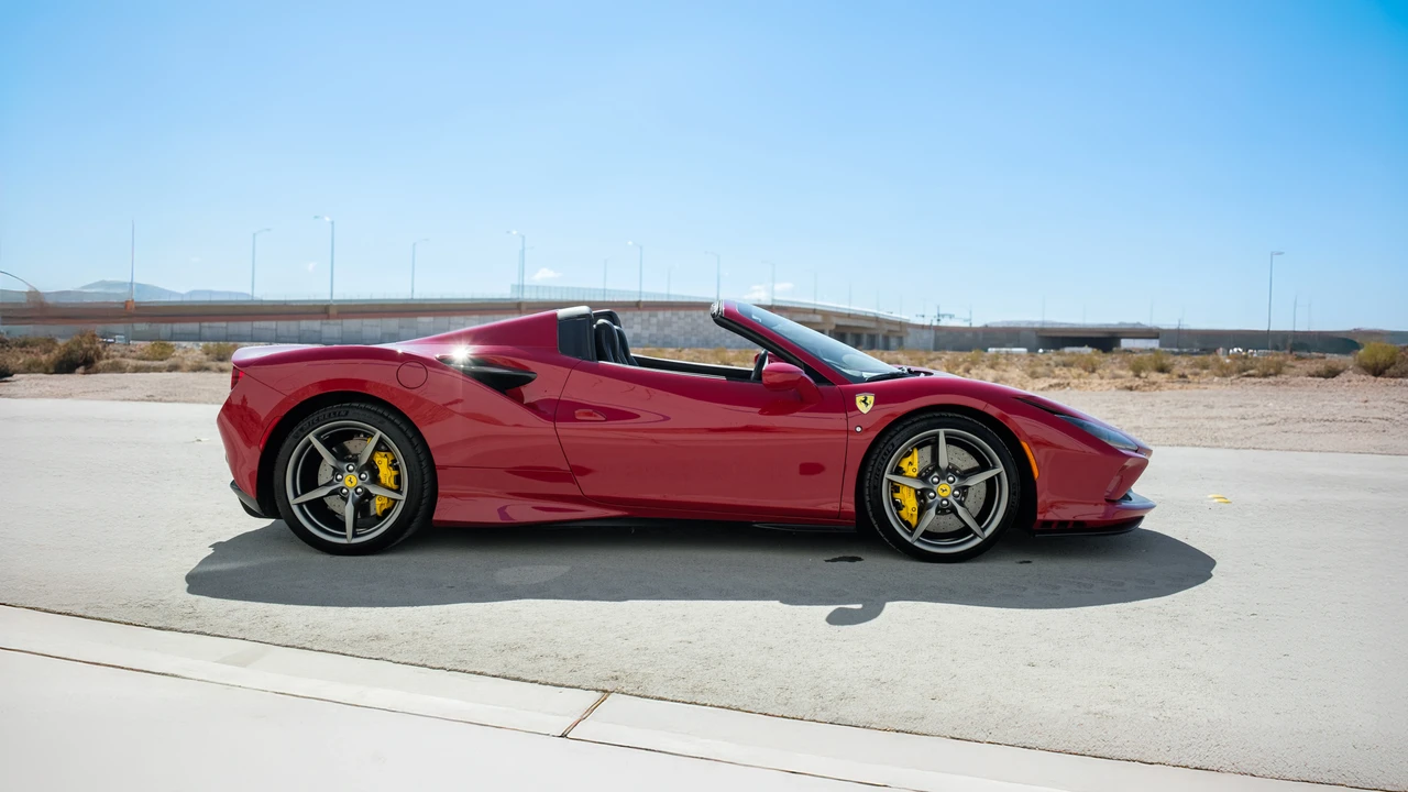 2022 Ferrari F8 Spider - Image 5 of 31