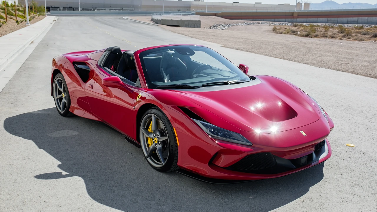 2022 Ferrari F8 Spider - Image 17 of 31