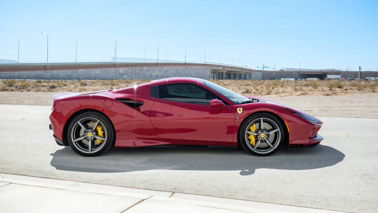 2022 Ferrari F8 Spider - Image 12 of 31