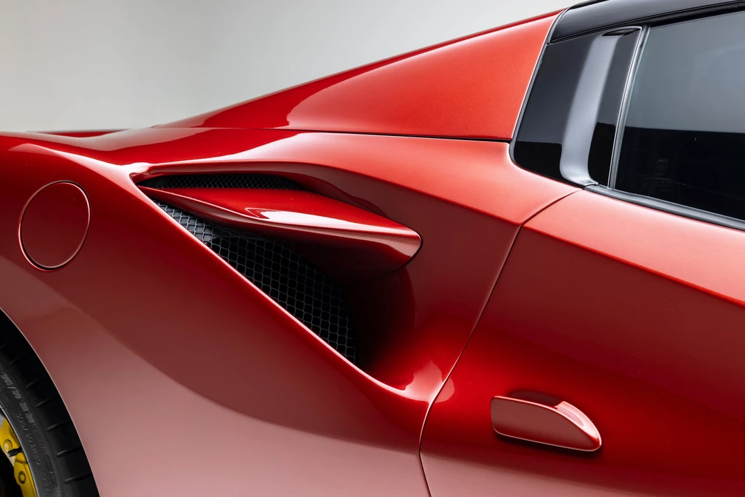 2022 Ferrari F8 Spider - Image 22 of 31