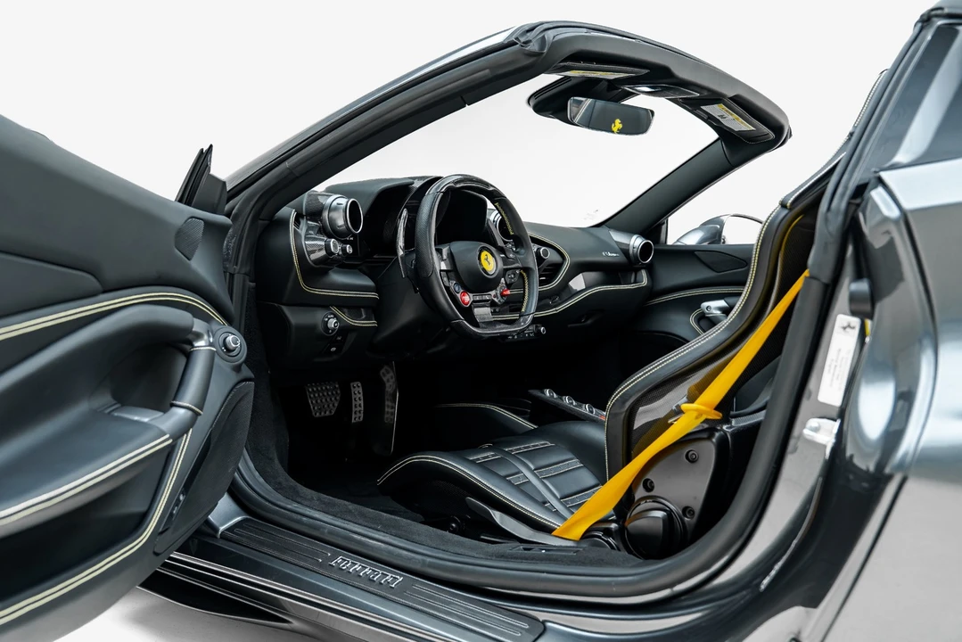 2022 Ferrari F8 Spider - Image 3 of 31