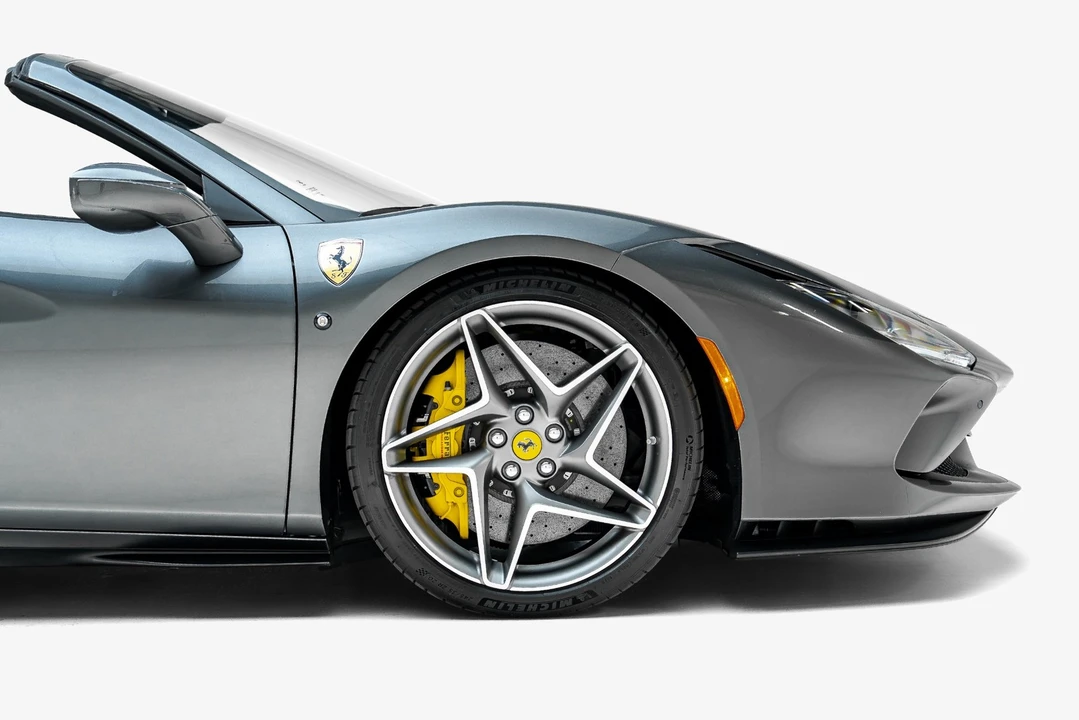 2022 Ferrari F8 Spider - Image 23 of 31