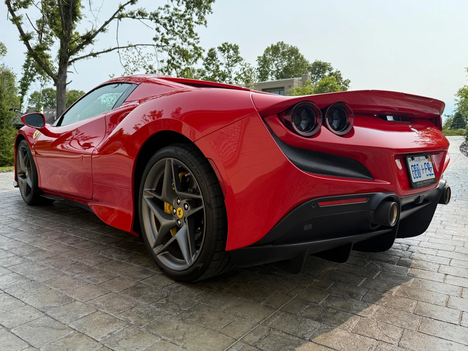 2022 Ferrari F8 Spider - Image 13 of 31