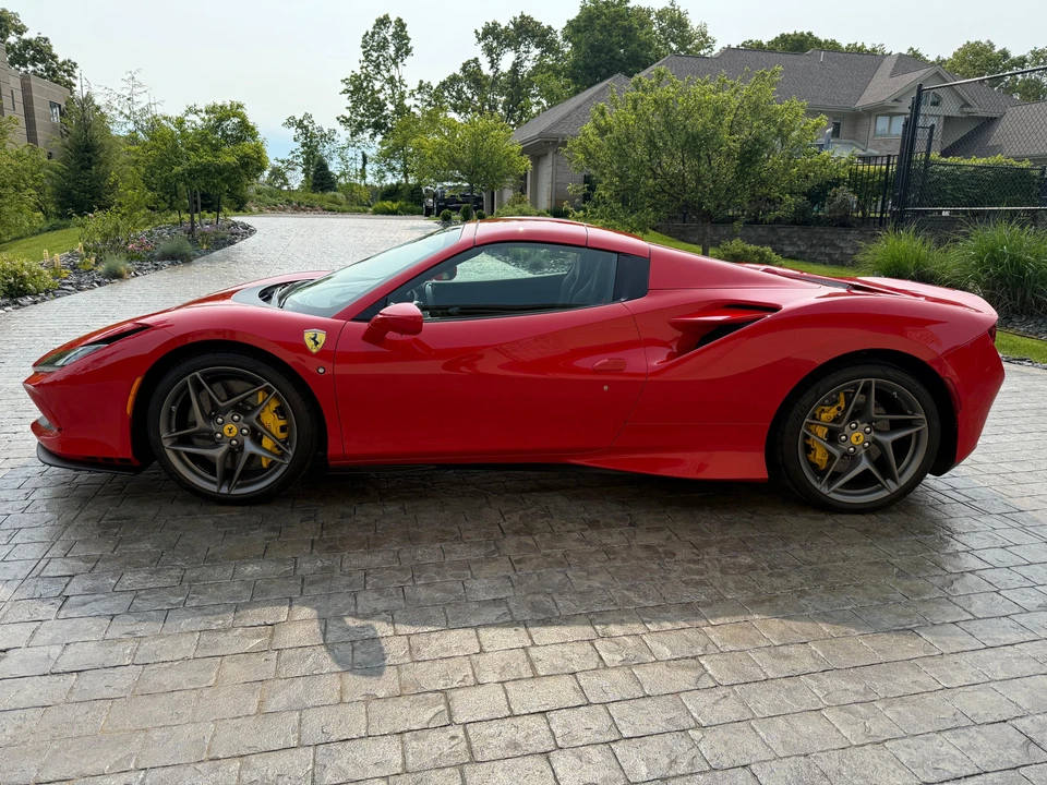2022 Ferrari F8 Spider - Image 9 of 31