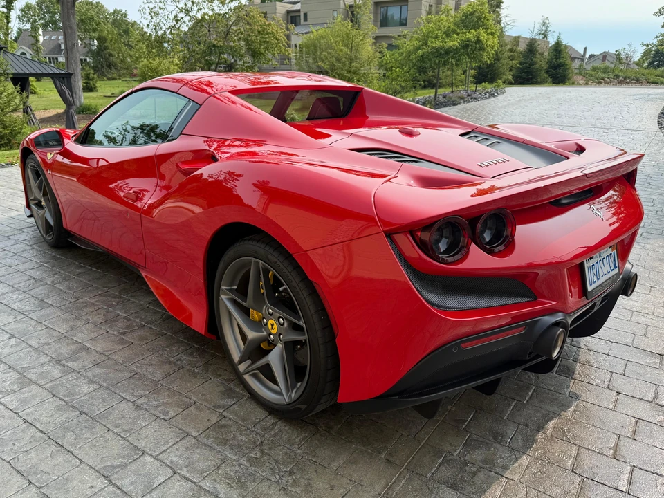 2022 Ferrari F8 Spider - Image 12 of 31