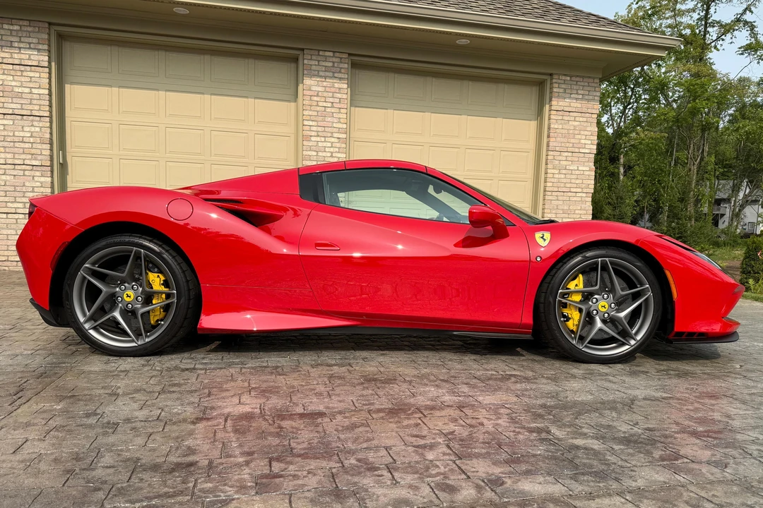2022 Ferrari F8 Spider - Image 19 of 31