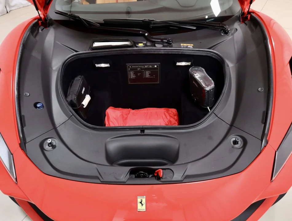 2022 Ferrari F8 Spider - Image 10 of 31