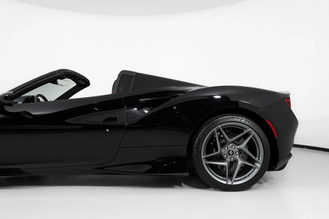 2022 Ferrari F8 Spider - Image 16 of 31