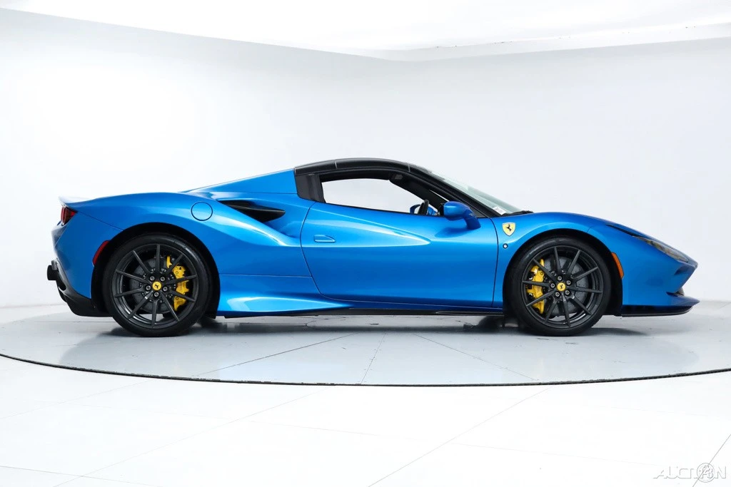 2022 Ferrari F8 Spider - Image 11 of 21