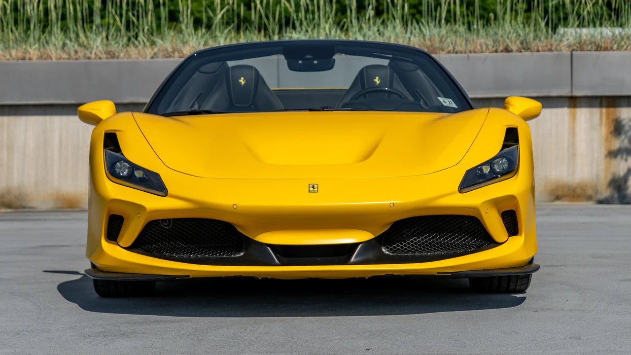 2022 Ferrari F8 Spider - Image 2 of 31