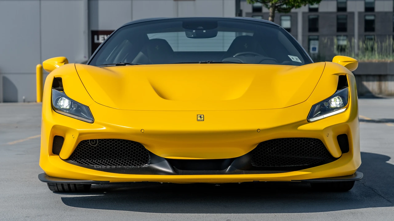 2022 Ferrari F8 Spider - Image 9 of 31