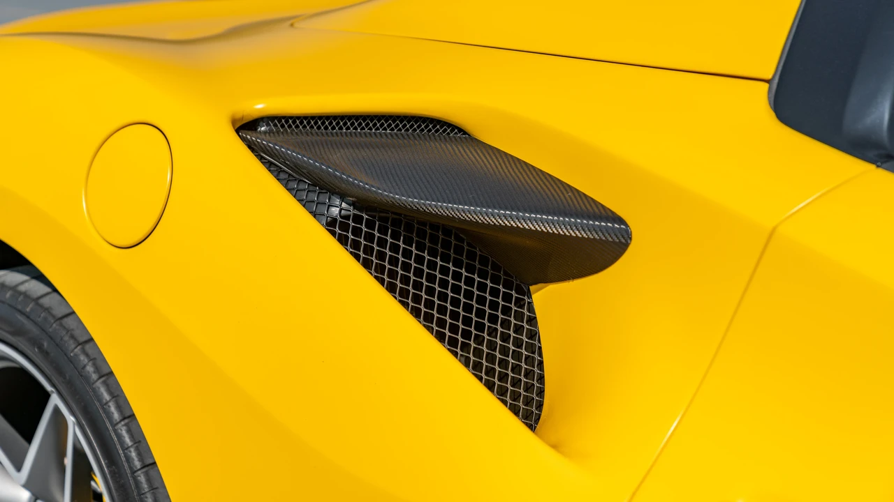 2022 Ferrari F8 Spider - Image 31 of 31