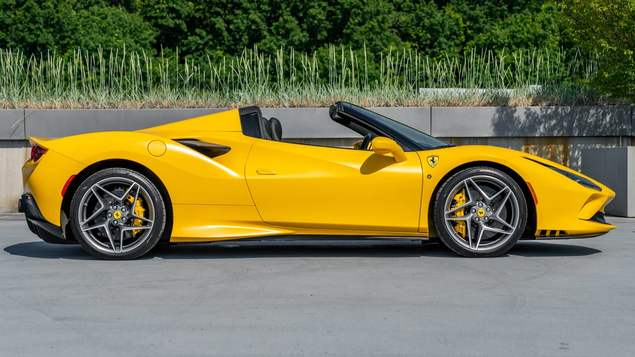 2022 Ferrari F8 Spider - Image 5 of 31