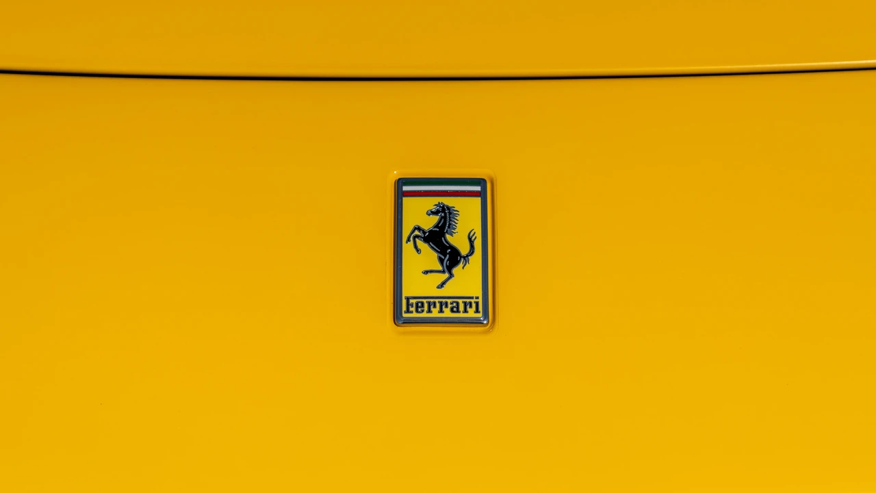 2022 Ferrari F8 Spider - Image 21 of 31