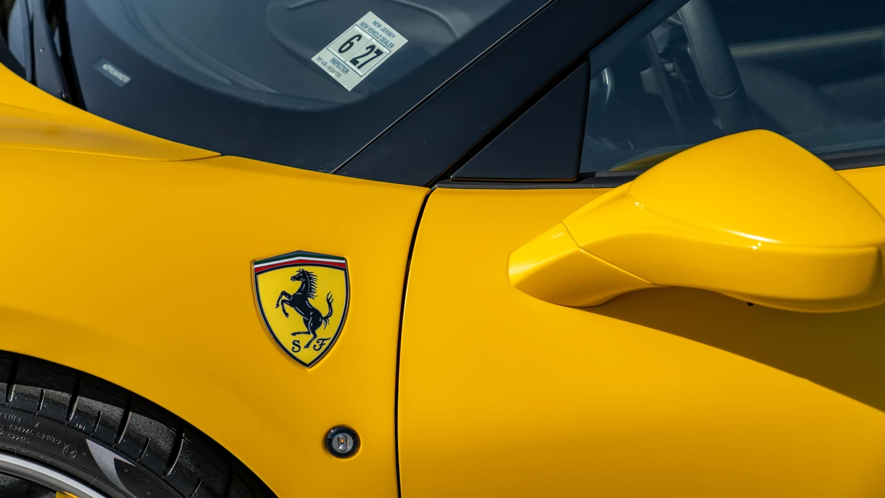 2022 Ferrari F8 Spider - Image 23 of 31