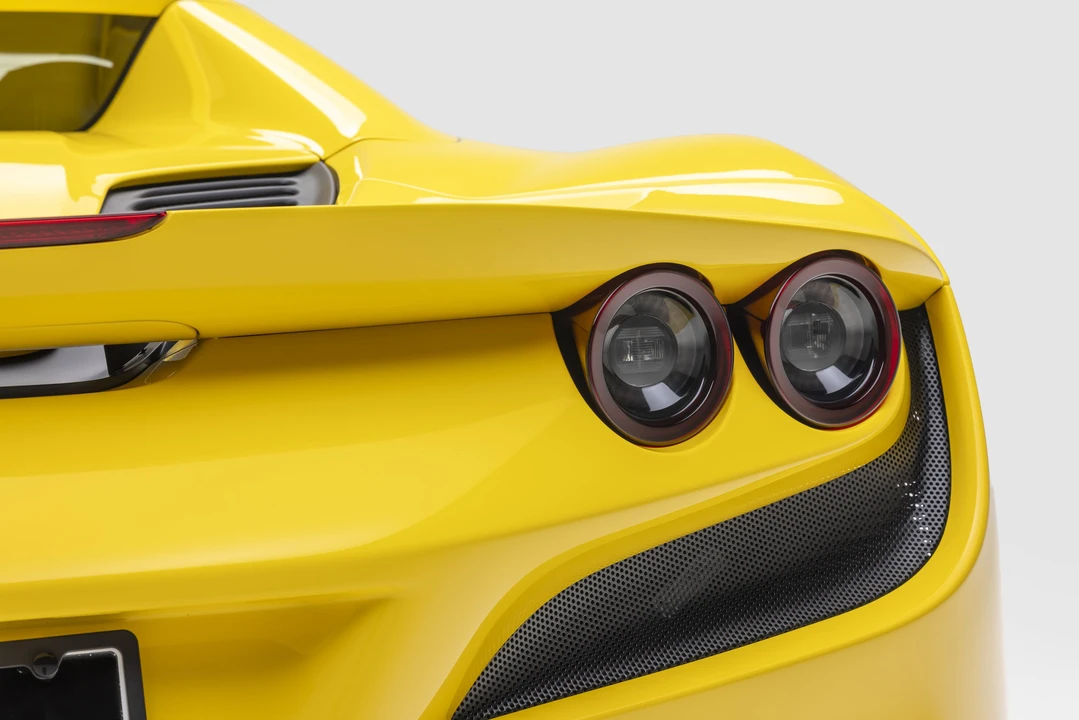 2022 Ferrari F8 Spider - Image 21 of 31