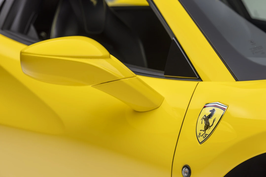 2022 Ferrari F8 Spider - Image 27 of 31