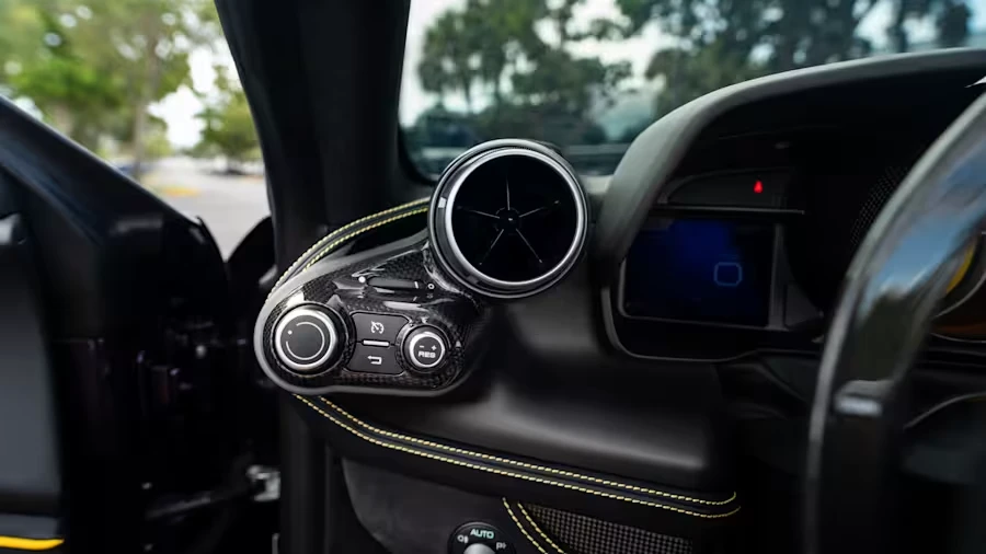 2022 Ferrari F8 Spider - Image 20 of 27