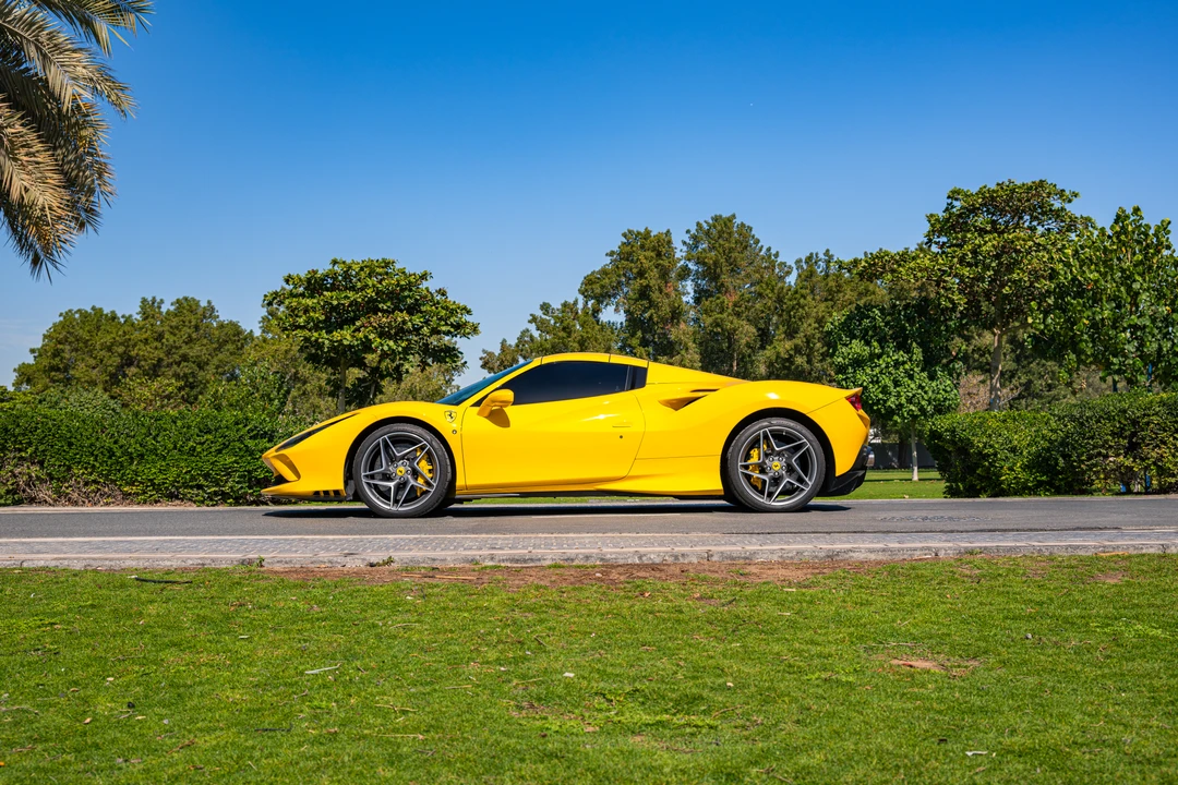 2022 Ferrari F8 Spider - Image 8 of 31