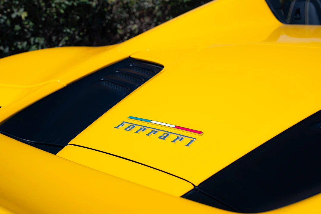 2022 Ferrari F8 Spider - Image 17 of 31