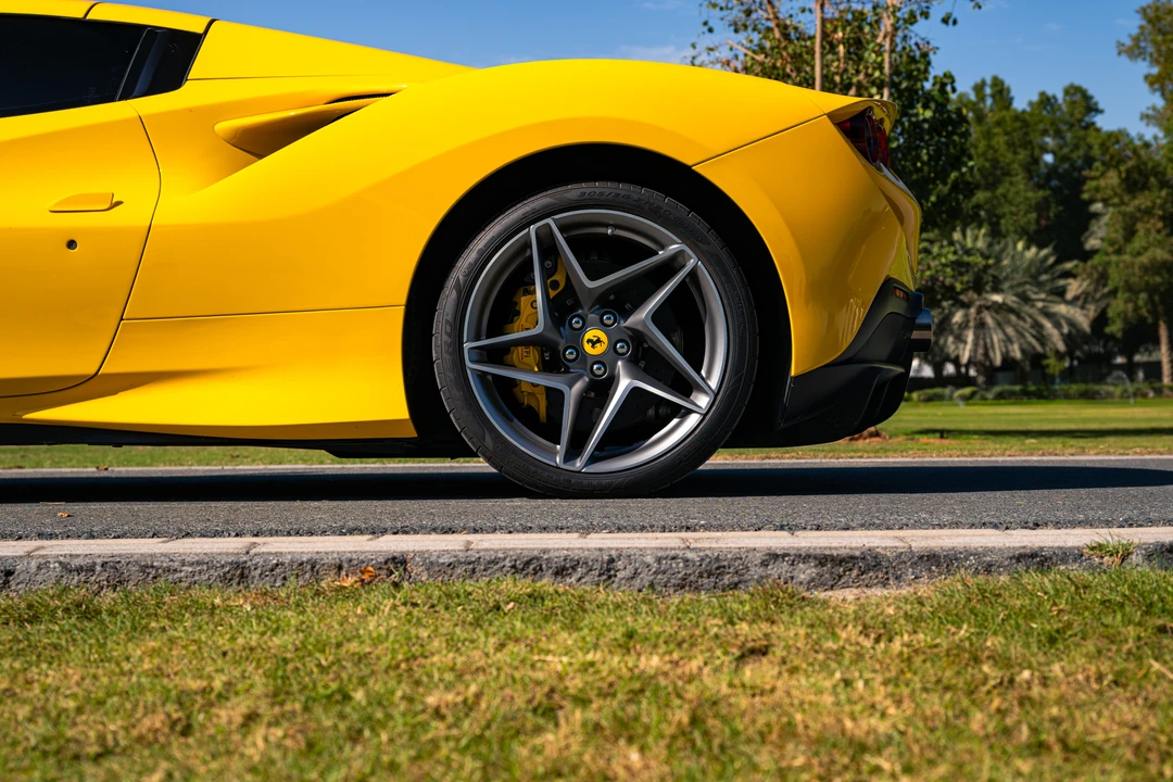 2022 Ferrari F8 Spider - Image 27 of 31