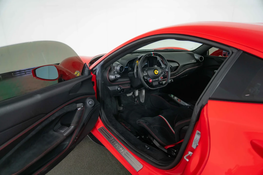 2022 Ferrari F8 Tributo - Image 16 of 31