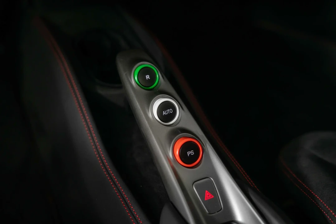 2022 Ferrari F8 Tributo - Image 25 of 31