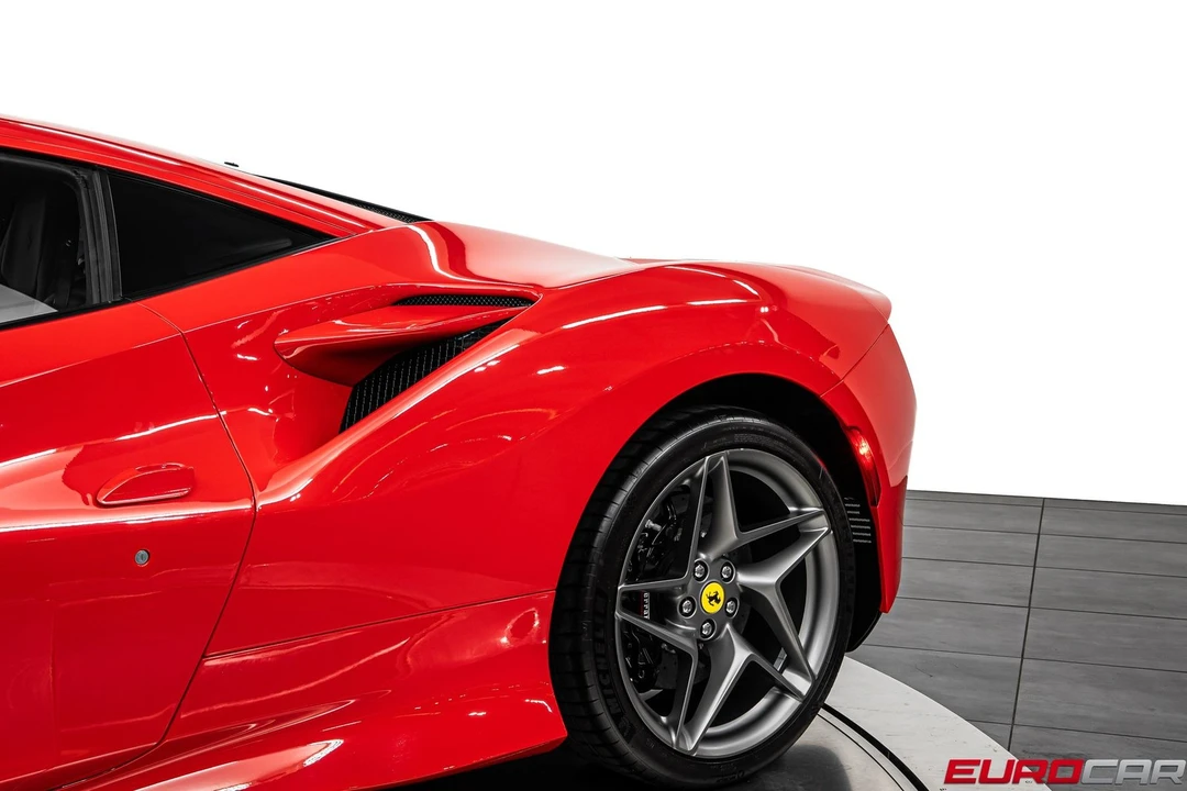 2022 Ferrari F8 Tributo - Image 16 of 31