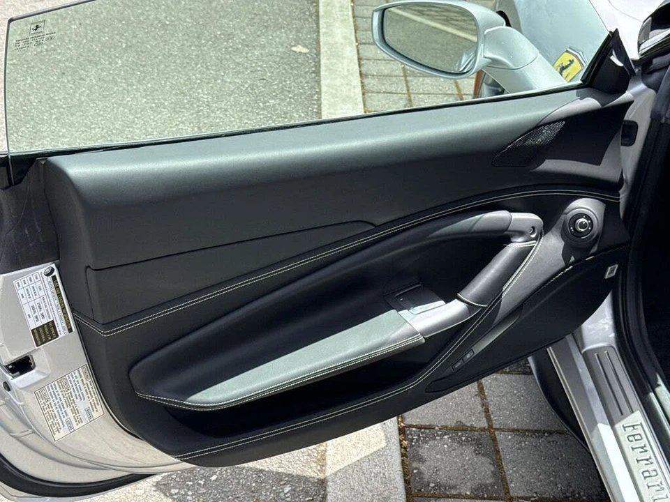 2022 Ferrari F8 Tributo - Image 28 of 31