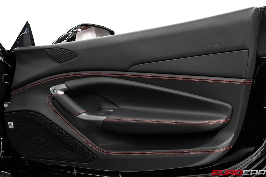 2022 Ferrari F8 Tributo - Image 27 of 31