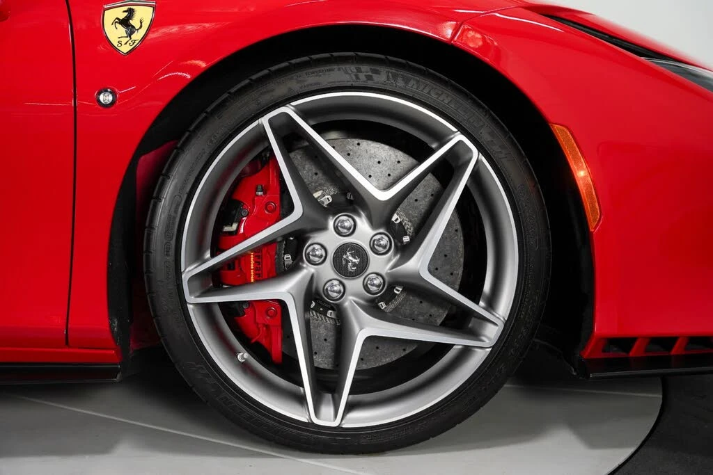 2022 Ferrari F8 Tributo - Image 28 of 31