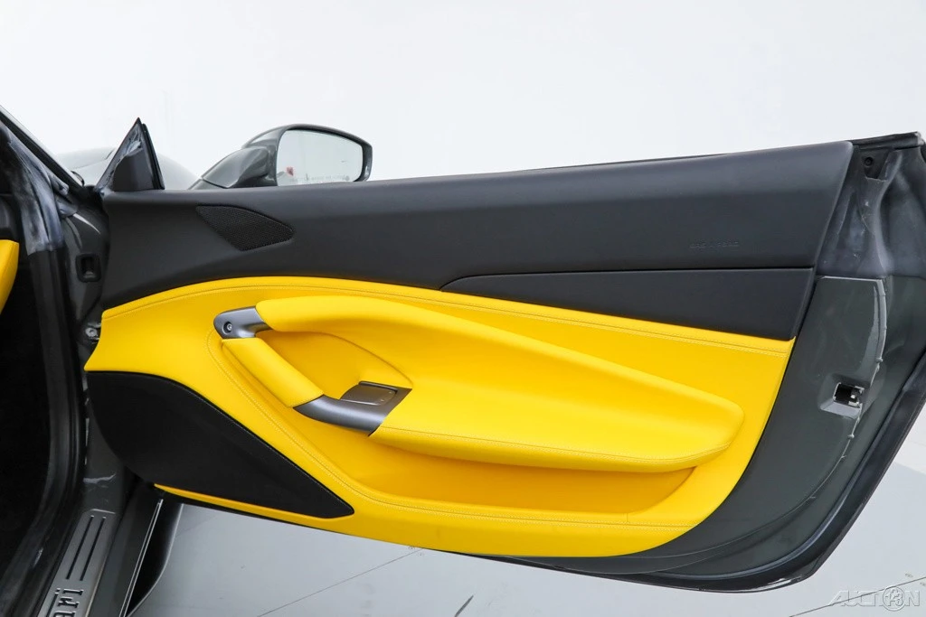 2022 Ferrari F8 Tributo - Image 16 of 21