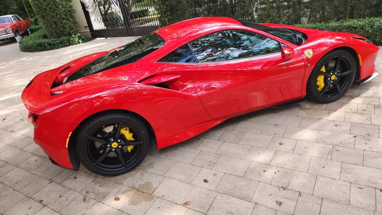 2022 Ferrari F8 Tributo - Image 17 of 31