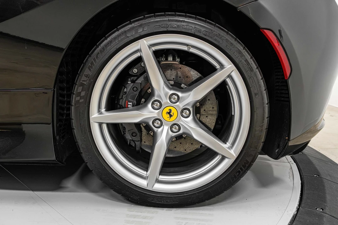 2022 Ferrari F8 Tributo - Image 15 of 31