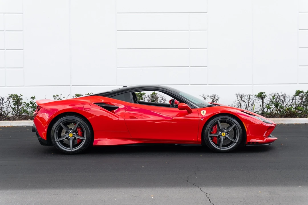 2022 Ferrari F8 Tributo - Image 16 of 31