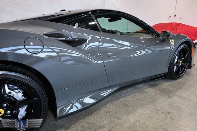 2022 Ferrari F8 Tributo - Image 9 of 31