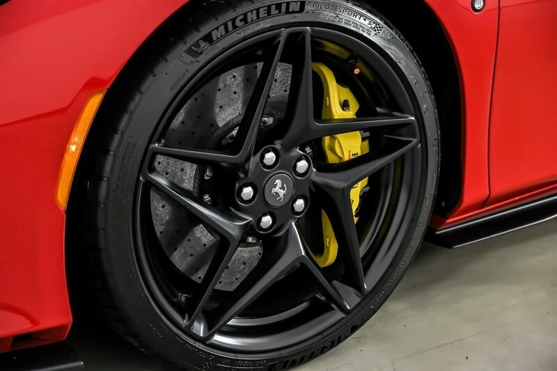 2022 Ferrari - Image 18 of 31