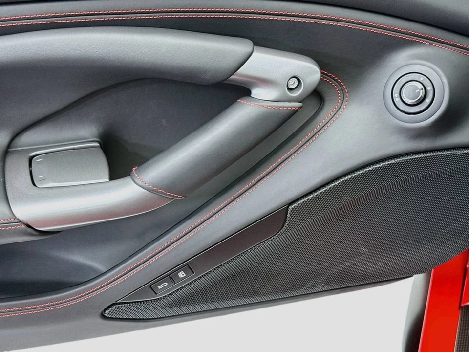 2022 Ferrari F8 Tributo - Image 21 of 31