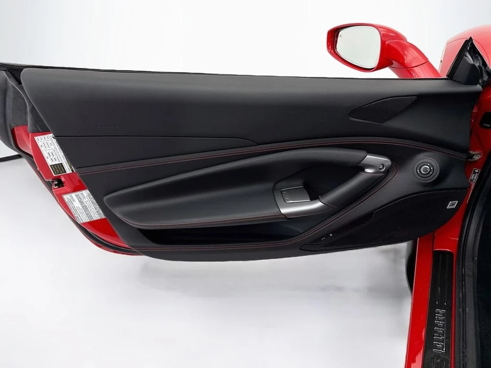2022 Ferrari F8 Tributo - Image 22 of 31