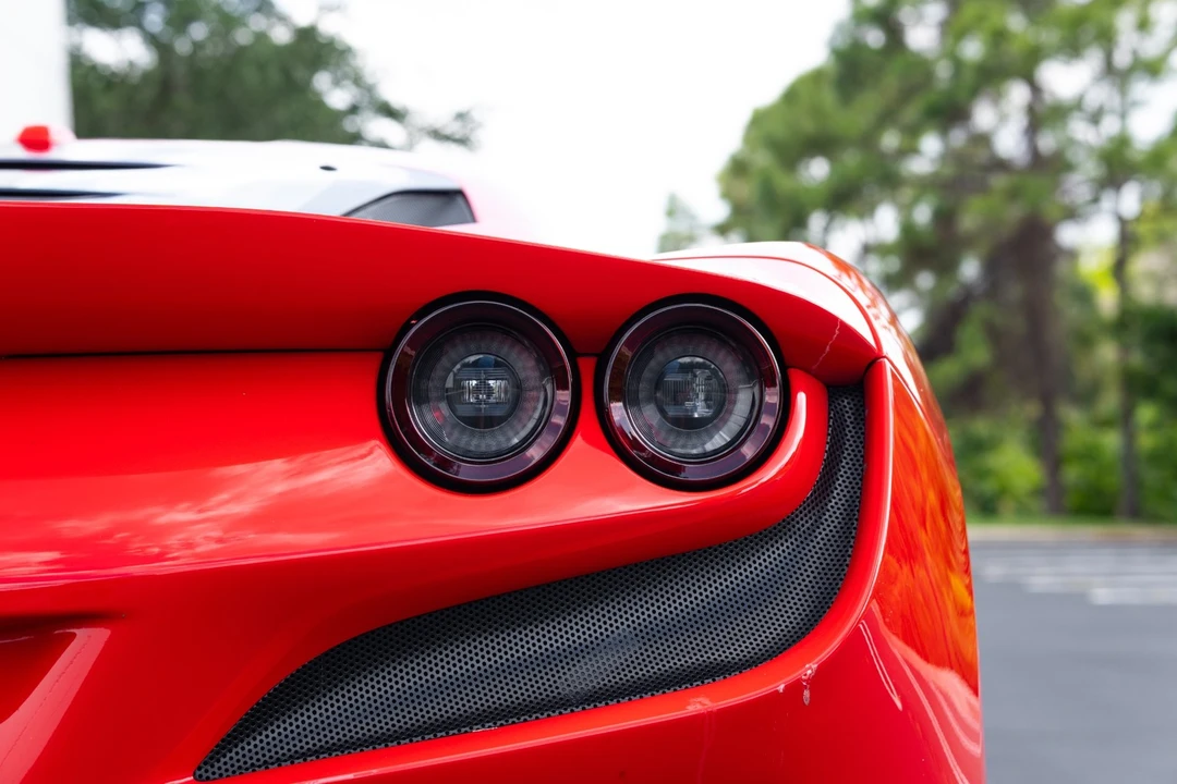 2022 Ferrari F8 Tributo - Image 18 of 31