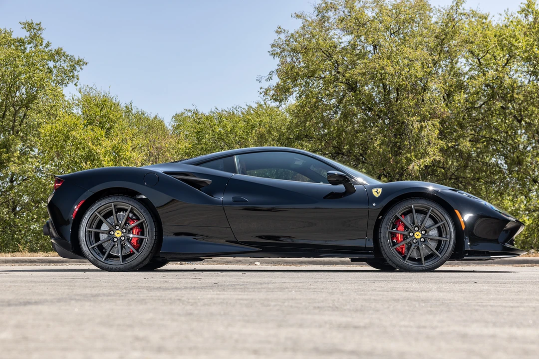 2022 Ferrari F8 Tributo - Image 11 of 31