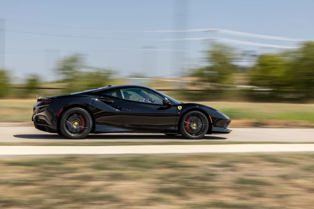 2022 Ferrari F8 Tributo - Image 25 of 31