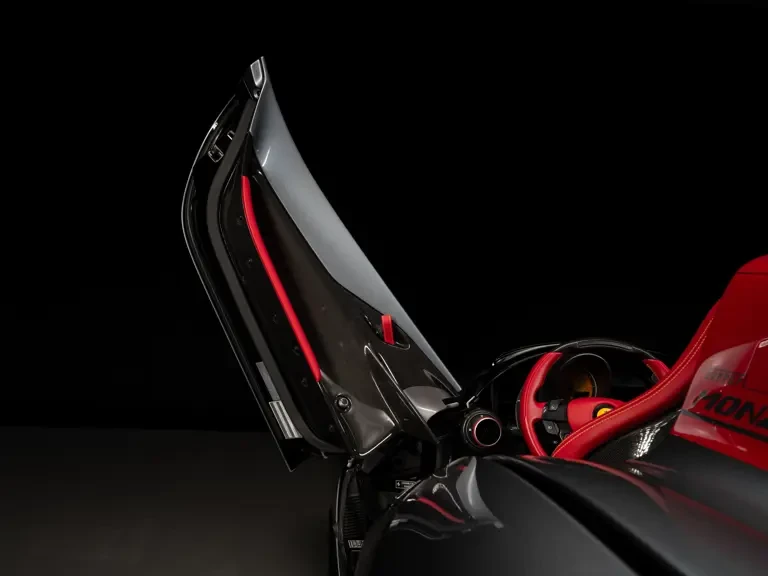 2022 Ferrari Monza SP2 - Image 29 of 31