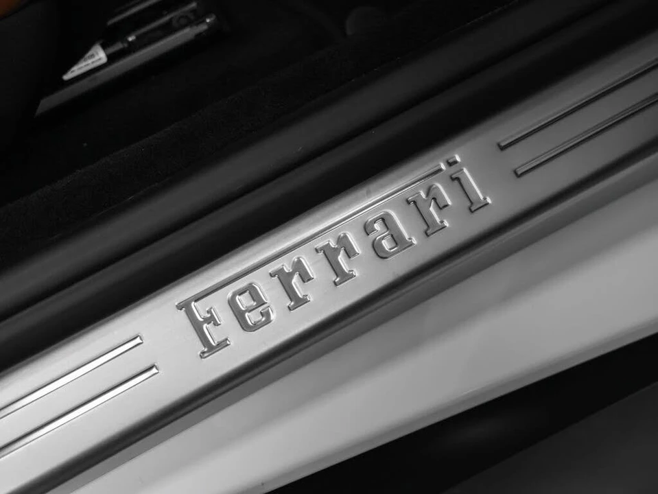 2022 Ferrari Portofino M - Image 17 of 31