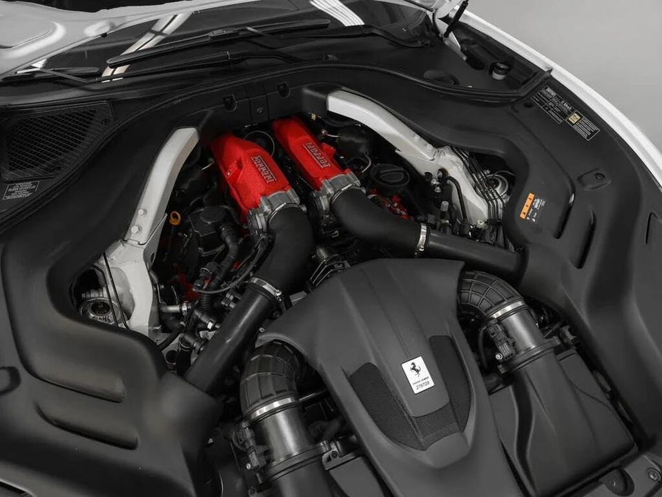 2022 Ferrari Portofino M - Image 14 of 31