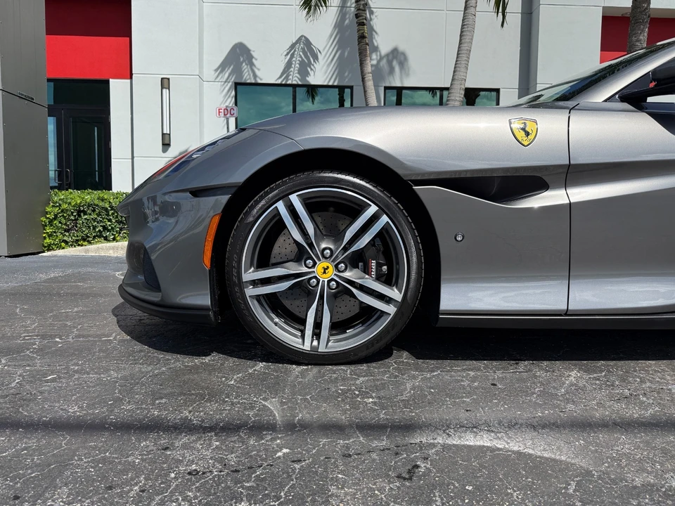 2022 Ferrari Portofino M - Image 10 of 31