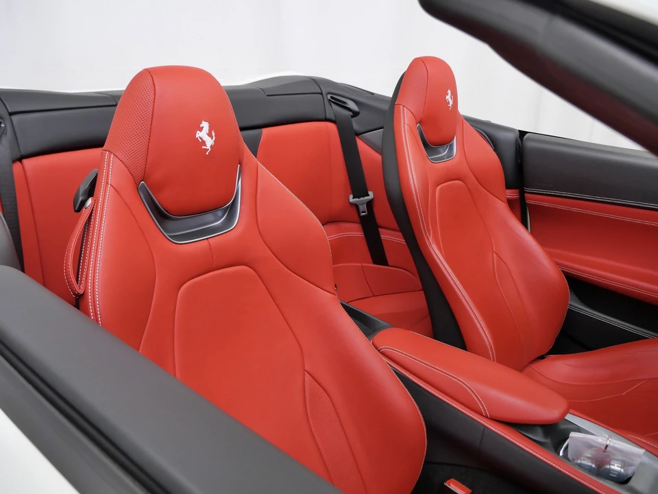 2022 Ferrari Portofino M - Image 14 of 31