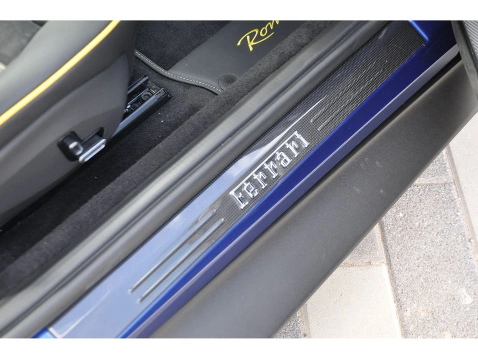 2022 Ferrari Roma - Image 12 of 20